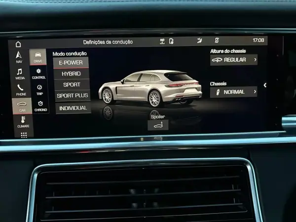 Porsche Panamera Sport Turismo 2021 - 79800 EUR, 95000 km - AUTO.MOTO.pt - 95000km - foto 20 de 20