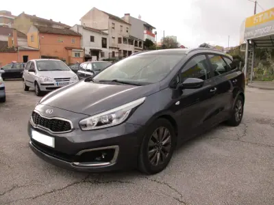 Kia Ceed SW 2016 - 9900 EUR, 160000 km - AUTO.MOTO.pt - 160000km - foto 3 de 12
