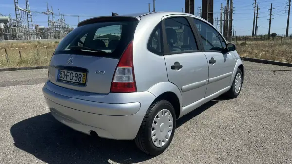 Citroën C3 2008 - 3650 EUR, 92000 km - AUTO.MOTO.pt - 92000km - foto 8 de 19