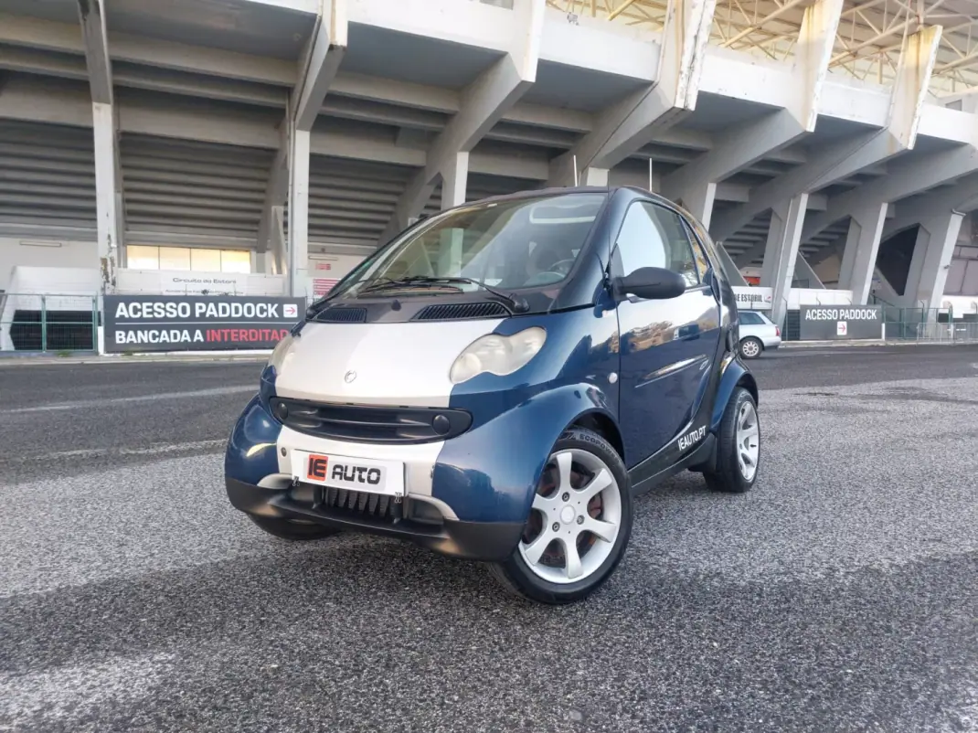 Smart Fortwo Cabrio 2006 - 3890 EUR, 292779 km - AUTO.MOTO.pt - 292779km - foto 1 de 19