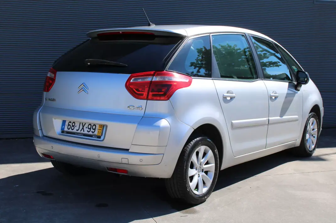 Citroën C4 Picasso 2010 - 3990 EUR, 290212 km - 290212km - foto 6 de 24
