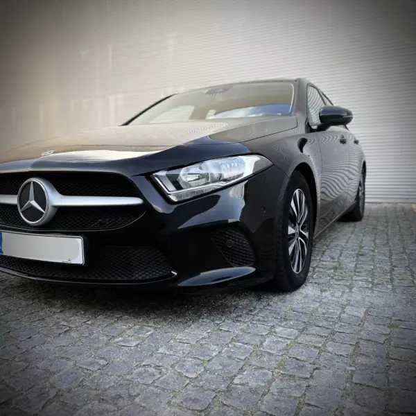 Mercedes-Benz A 180 Limousine 2020 - 21500 EUR, 145000 km - AUTO.MOTO.pt - 145000km - foto 25 de 28