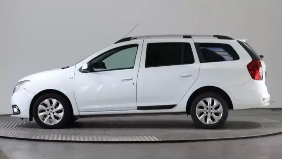 Dacia Logan MCV 2019 - 7650 EUR, 130000 km - AUTO.MOTO.pt - 130000km - foto 30 de 32