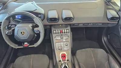 Lamborghini Huracán Spyder 2017 - 270000 EUR, 32790 km - AUTO.MOTO.pt - 32790km - foto 6 de 19