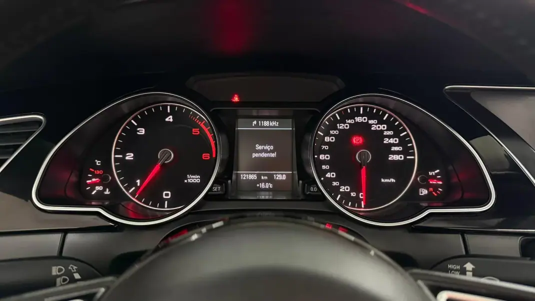 Audi A5 Cabrio 2016 - 25900 EUR, 121865 km - AUTO.MOTO.pt - 121865km - foto 22 de 32