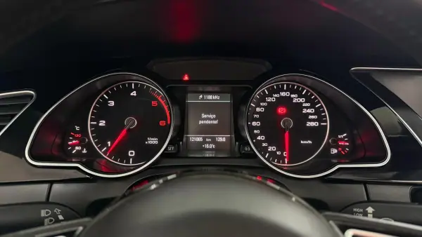 Audi A5 Cabrio 2016 - 25900 EUR, 121865 km - AUTO.MOTO.pt - 121865km - foto 22 de 32