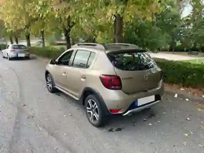 Dacia Sandero Stepway 2018 — foto 4 de 6