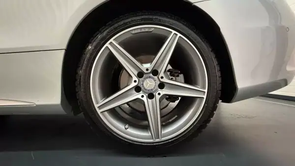 Mercedes-Benz C 220 2017 - 27990 EUR, 160170 km - AUTO.MOTO.pt - 160170km - foto 8 de 29