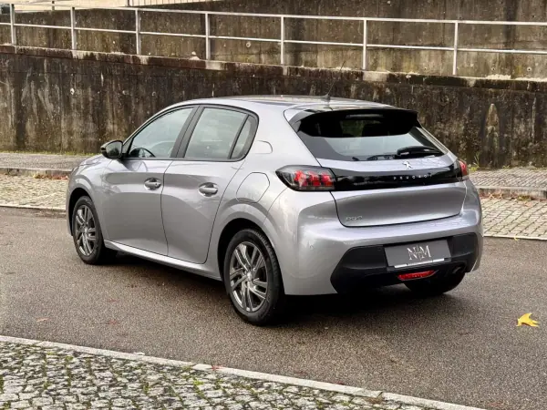Peugeot 208 2022 - 14500 EUR, 63000 km - AUTO.MOTO.pt - 63000km - foto 4 de 25