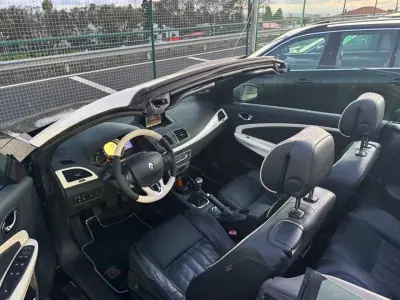 Renault Mégane CC 2013 — foto 6 de 16