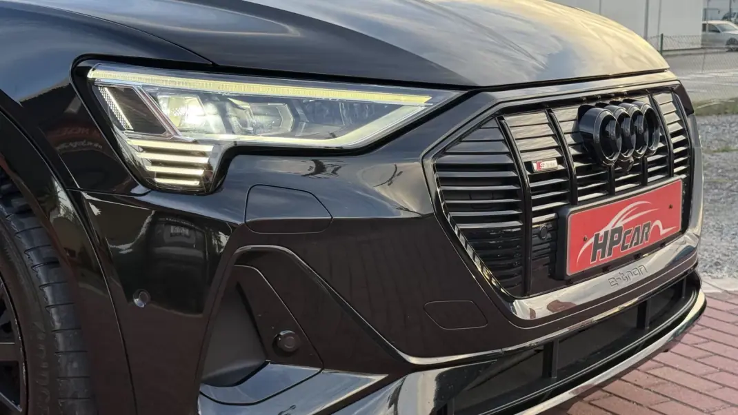 Audi e-tron Sportback 2022 - 39990 EUR, 82000 km - 82000km - foto 23 de 45
