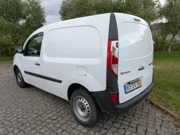 Renault KANGOO 1.5 BLUE DCI 3LUG EDITION ONE 2017 - 10900 EUR, 126000 km - AUTO.MOTO.pt - 126000km - foto 10 de 13