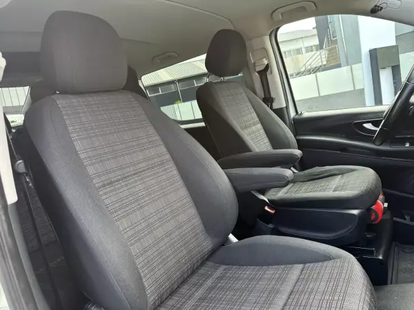 Mercedes-Benz Vito Tourer 2016 - 24900 EUR, 286000 km - AUTO.MOTO.pt - 286000km - foto 47 de 54