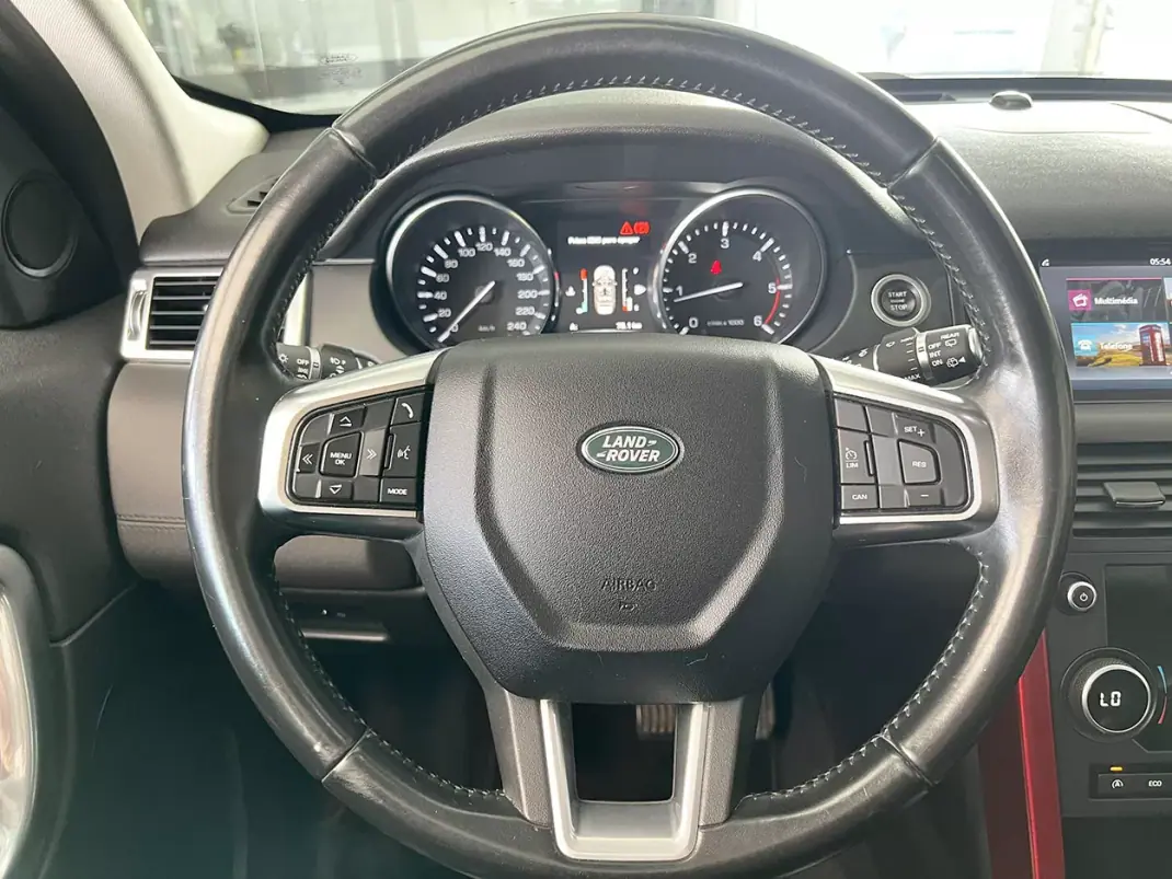 Land Rover Discovery Sport 2016 - 18600 EUR, 121987 km - 121987km - foto 8 de 21
