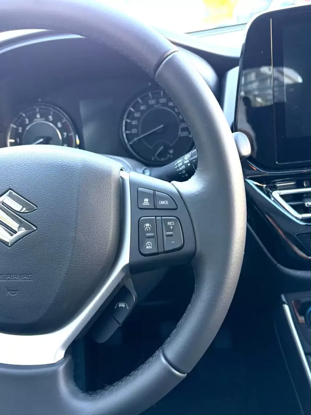 Suzuki S-Cross 2025 - 30000 EUR, 100 km - 100km - foto 9 de 18