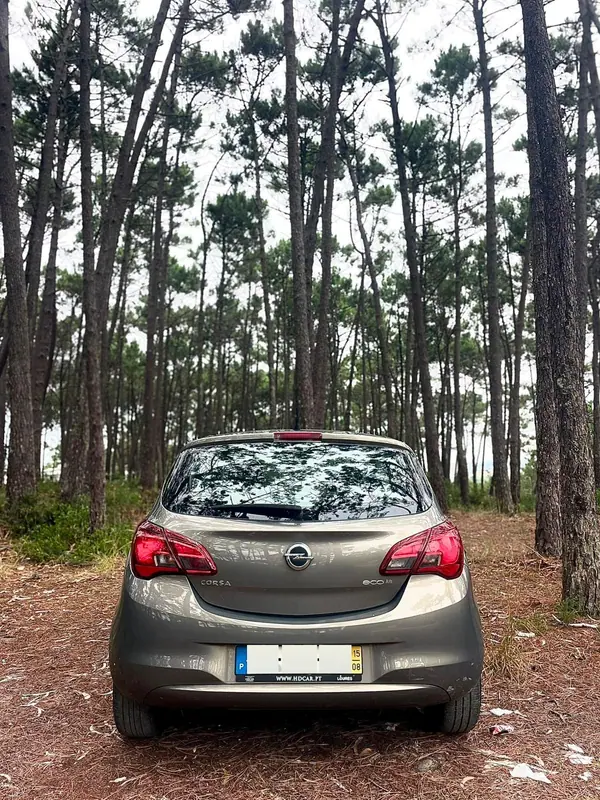 Opel Corsa 2015 — foto 2 de 8
