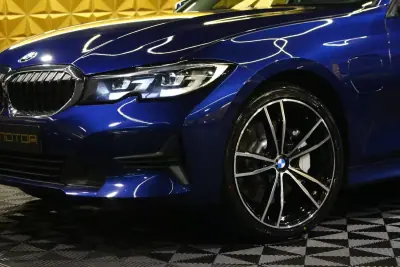 BMW 330 2019 - 23900 EUR, 140000 km - AUTO.MOTO.pt - 140000km - foto 2 de 29