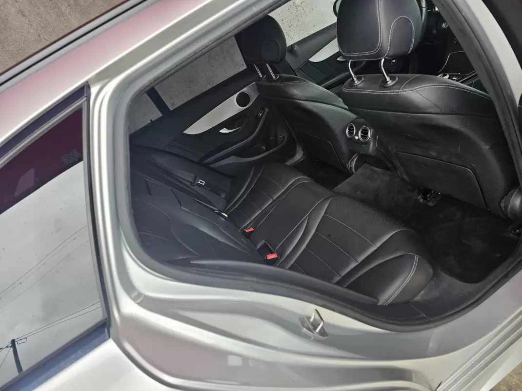Mercedes-Benz C 300 2020 - 20999 EUR, 207000 km - 207000km - foto 12 de 22