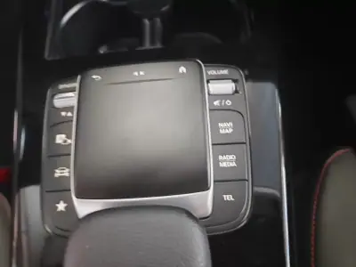 Mercedes-Benz A 220 Limousine 2020 - 30900 EUR, 30000 km - AUTO.MOTO.pt - 30000km - foto 41 de 43