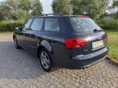 Audi A4 Avant 2006 - 6750 EUR, 300000 km - AUTO.MOTO.pt - 300000km - foto 7 de 9