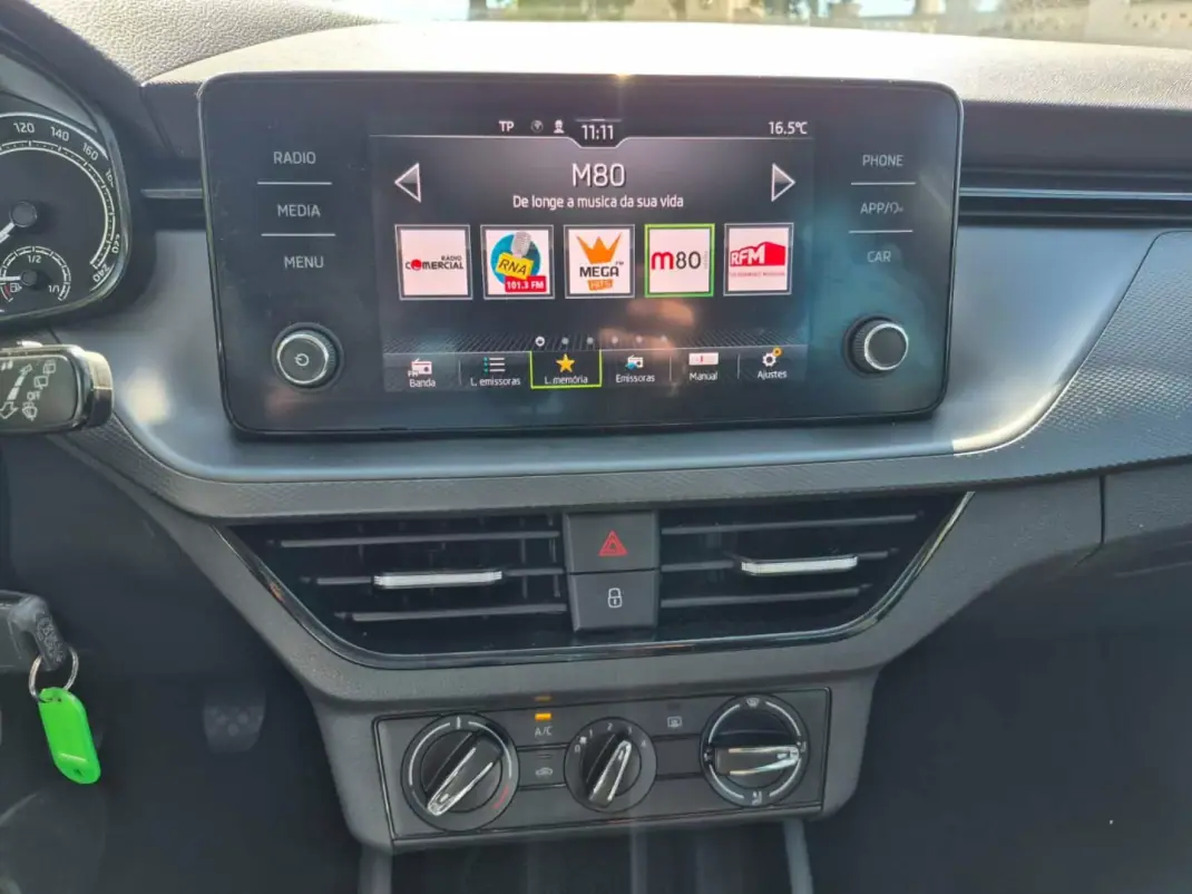 Skoda Kamiq 2023 - 18900 EUR, 24682 km - AUTO.MOTO.pt - 24682km - foto 11 de 20