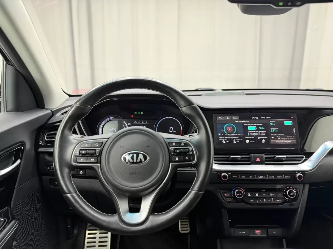 Kia e-Niro 2020 - 19750 EUR, 76000 km - 76000km - foto 15 de 22