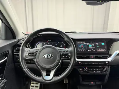 Kia e-Niro 2020 - 19750 EUR, 76000 km - 76000km - foto 15 de 22