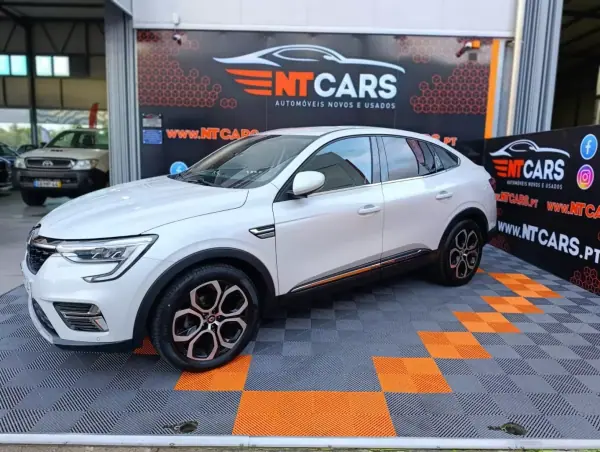 Renault Arkana 1.3 TCe Techno EDC 2023 Petrol — 102 374 km · Faro Renault Arkana 1.3 TCe Techno EDC 2023 Petrol