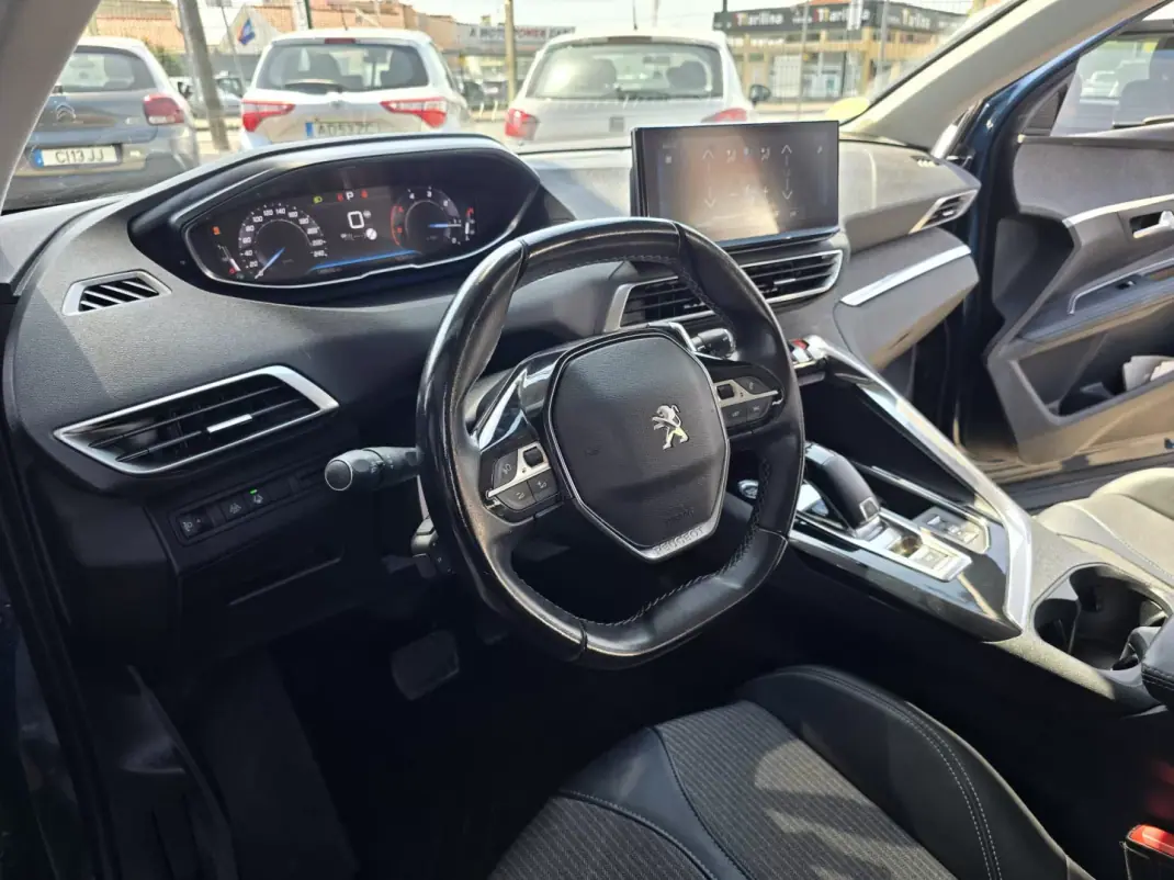 Peugeot 5008 2022 - 23900 EUR, 148000 km - 148000km - foto 5 de 31
