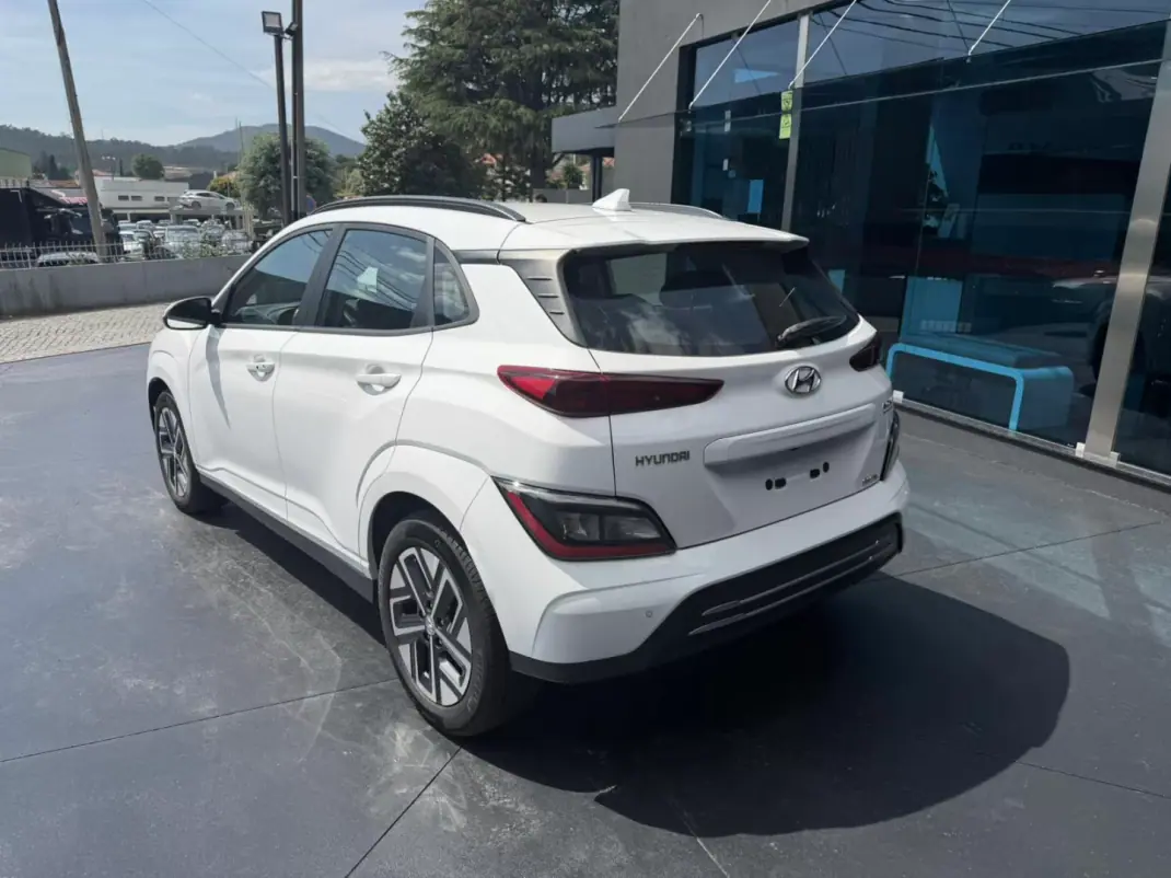 Hyundai Kauai 2022 - 20900 EUR, 25000 km - AUTO.MOTO.pt - 25000km - foto 5 de 11