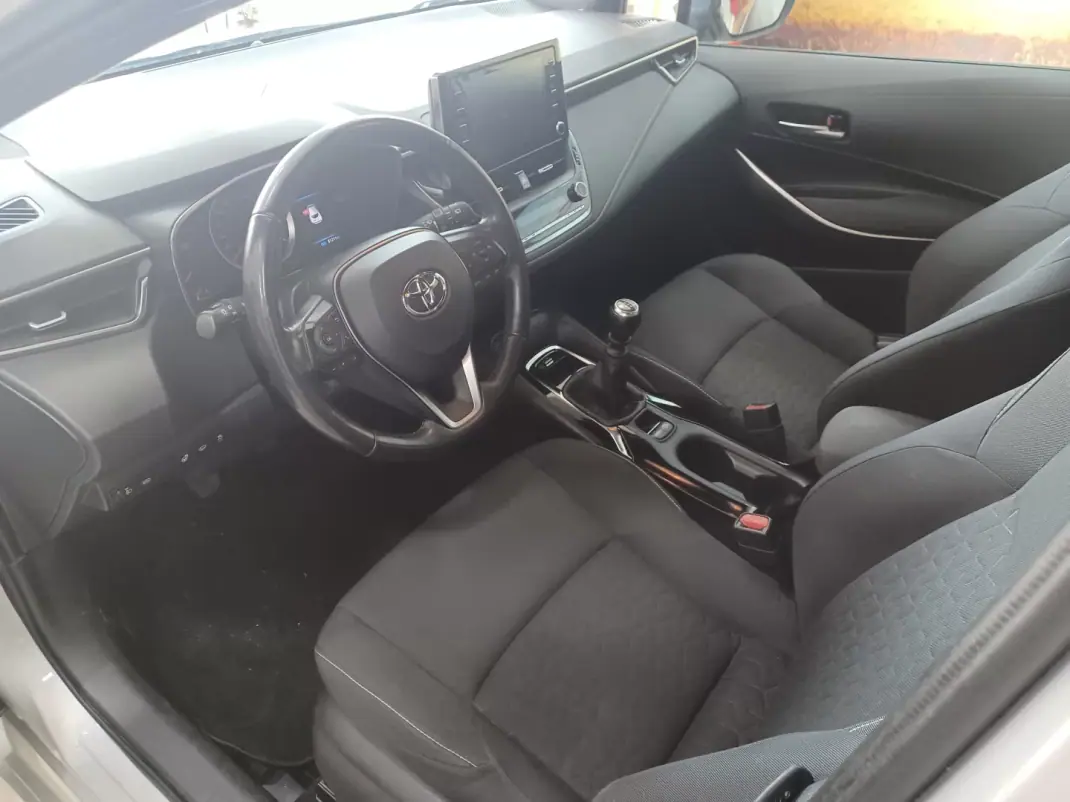 Toyota Corolla 2019 - 18390 EUR, 81211 km - AUTO.MOTO.pt - 81211km - foto 10 de 33