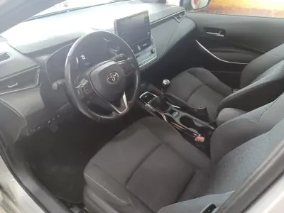 Toyota Corolla 2019 - 18390 EUR, 81211 km - AUTO.MOTO.pt - 81211km - foto 10 de 33