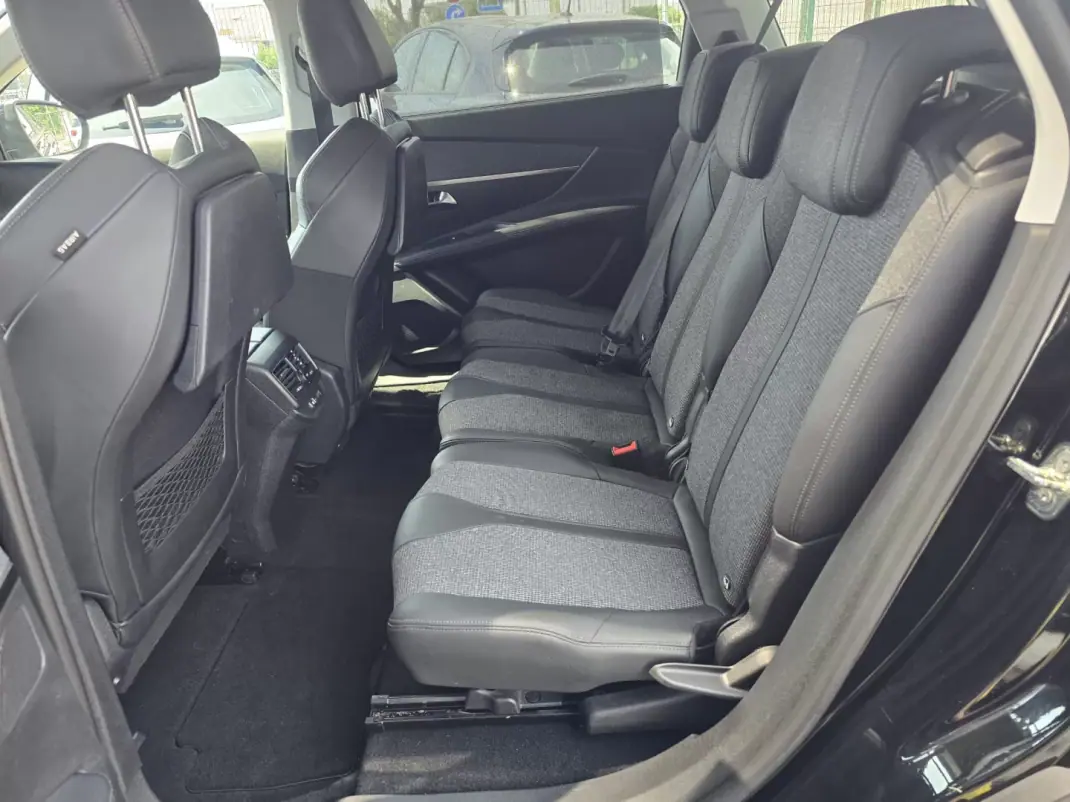 Peugeot 5008 2019 - 16900 EUR, 130000 km - 130000km - foto 18 de 18