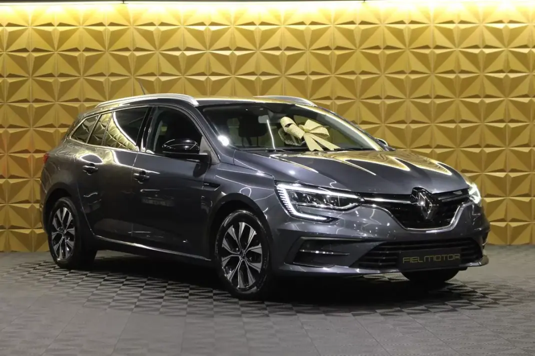 Renault Mégane Sport Tourer 2021 - 14900 EUR, 144000 km - 144000km - foto 27 de 32