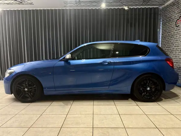 BMW M135i 2014 - 29490 EUR, 91000 km - AUTO.MOTO.pt - 91000km - foto 3 de 15
