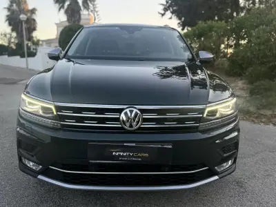 Volkswagen Tiguan 2017 - 22699 EUR, 120000 km - AUTO.MOTO.pt - 120000km - foto 7 de 26