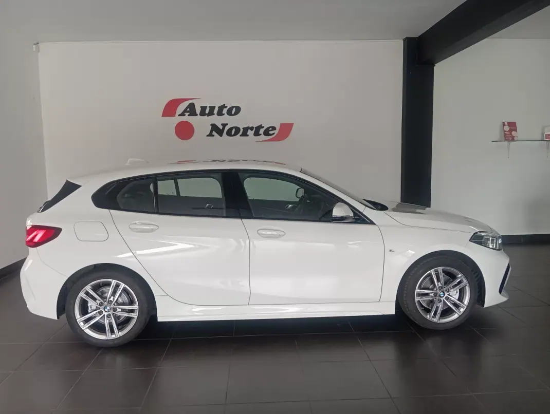 BMW 118 2021 - 23800 EUR, 41000 km - AUTO.MOTO.pt - 41000km - foto 9 de 25