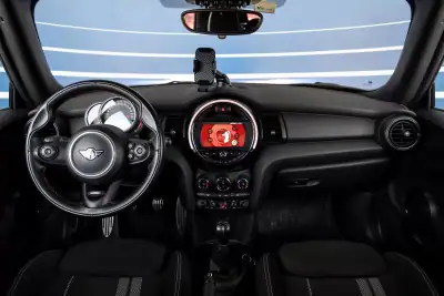 MINI One 2019 - 24500 EUR, 52558 km - AUTO.MOTO.pt - 52558km - foto 11 de 20