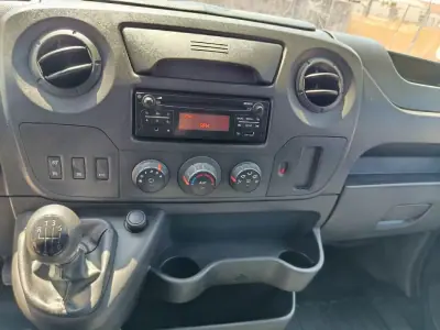 Renault Master 2019 - 19000 EUR, 83500 km - AUTO.MOTO.pt - 83500km - foto 8 de 28