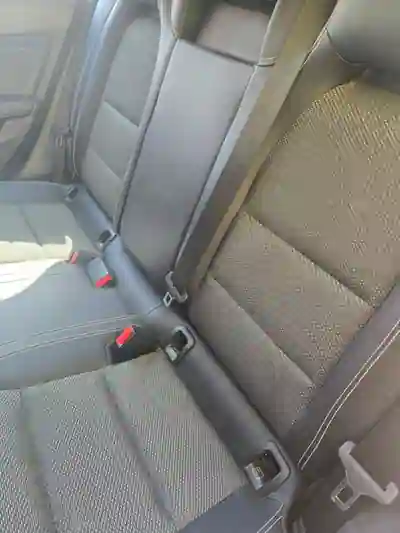 Mercedes-Benz CLA 180 2017 - 14500 EUR, 158000 km - AUTO.MOTO.pt - 158000km - foto 4 de 6