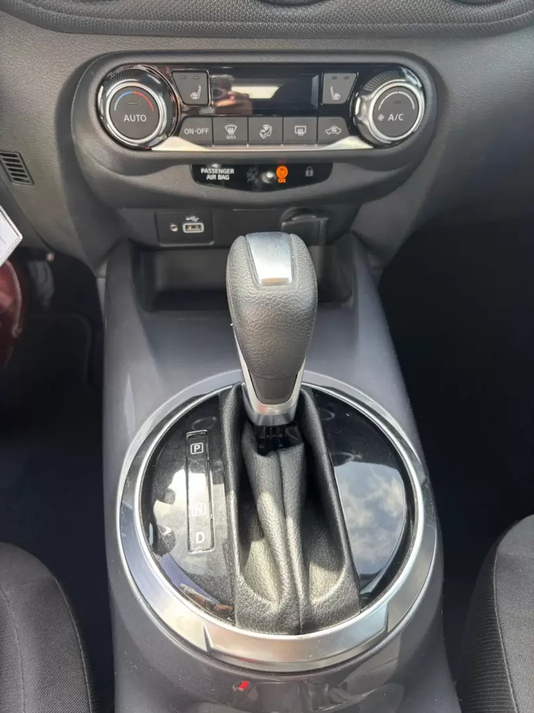 Nissan Juke 2022 - 20990 EUR, 17477 km - 17477km - foto 12 de 14