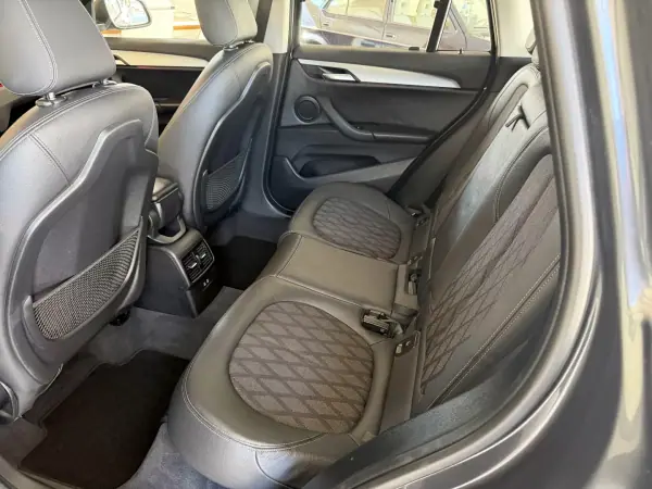 BMW X1 2019 - 22000 EUR, 58000 km - AUTO.MOTO.pt - 58000km - foto 31 de 112