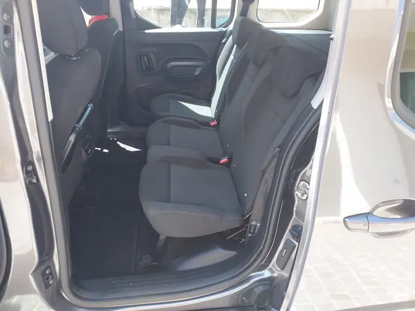 Peugeot Rifter 2020 - 18500 EUR, 125000 km - AUTO.MOTO.pt - 125000km - foto 7 de 14