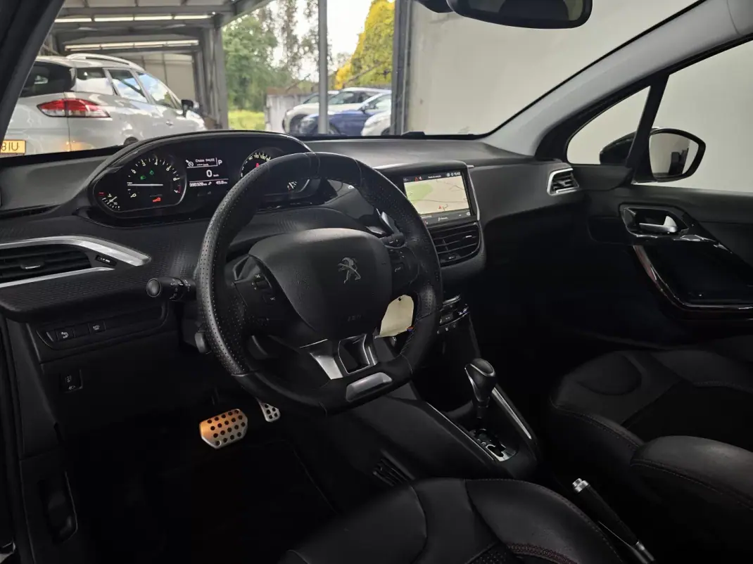 Peugeot 208 2019 - 11950 EUR, 90328 km - AUTO.MOTO.pt - 90328km - foto 15 de 90