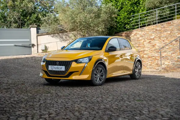 Peugeot e-208 2021 - 14500 EUR, 59000 km - AUTO.MOTO.pt - 59000km - foto 6 de 43