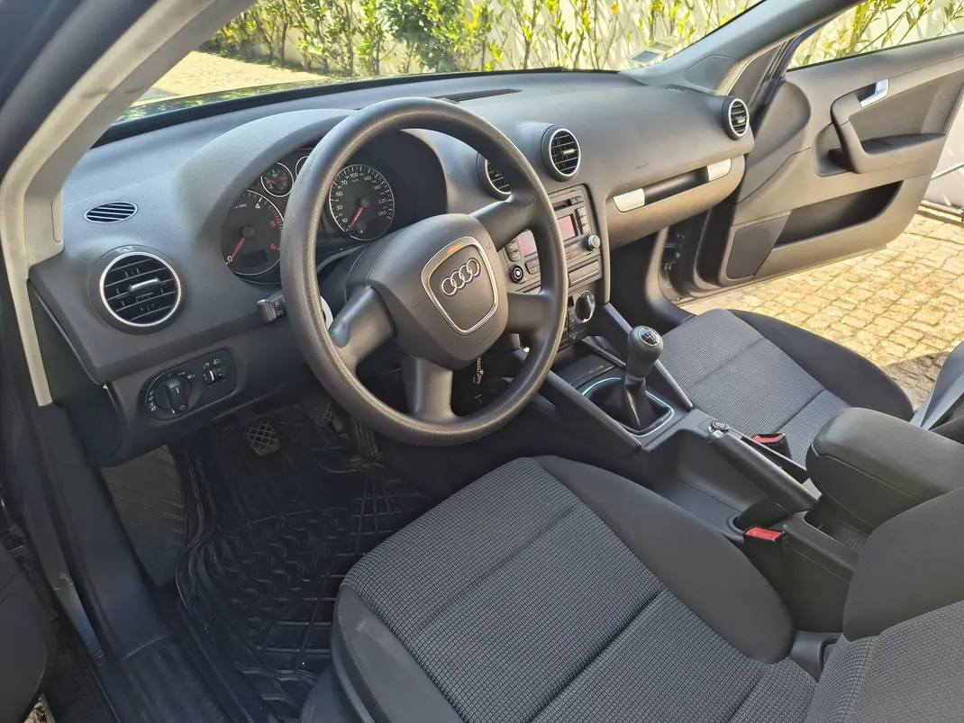 Audi A3 Sportback 2008 - 7500 EUR, 145000 km - AUTO.MOTO.pt - 145000km - foto 6 de 16