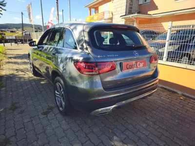 Mercedes-Benz GLC 300 2020 — foto 6 de 15