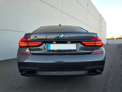 BMW 740 2017 - 35900 EUR, 125000 km - AUTO.MOTO.pt - 125000km - foto 13 de 54