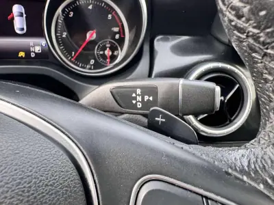 Mercedes-Benz CLA 180 2018 - 21500 EUR, 179900 km - AUTO.MOTO.pt - 179900km - foto 23 de 25