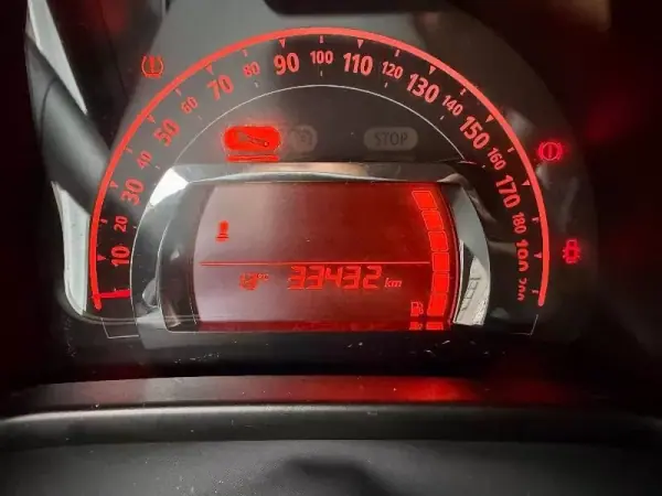 Renault Twingo 2019 - 8900 EUR, 33432 km - AUTO.MOTO.pt - 33432km - foto 10 de 13